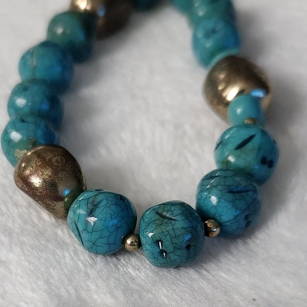 💙Turquoise Beaded Bracelet with Silver & Gold-Tone Accents, Elegant Statement - Picture 8 of 10